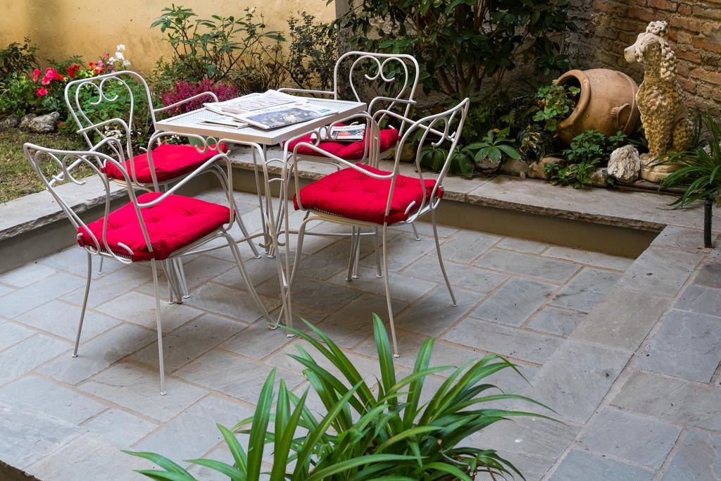 Casa Bertagni Bed & Breakfast โบโลญญา ภายนอก รูปภาพ
